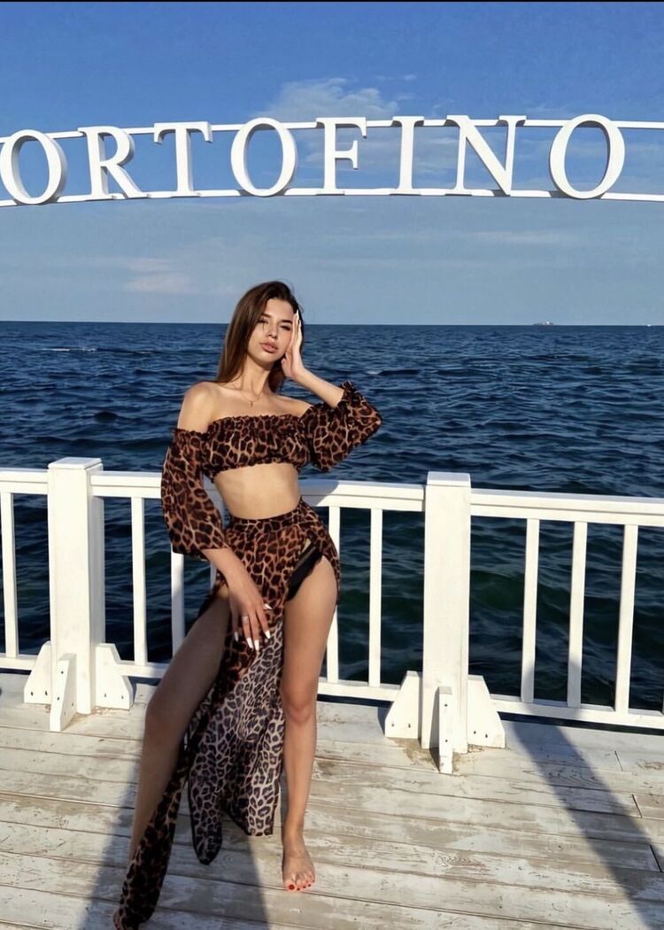  ,   Sofia, 21 ,   ,   