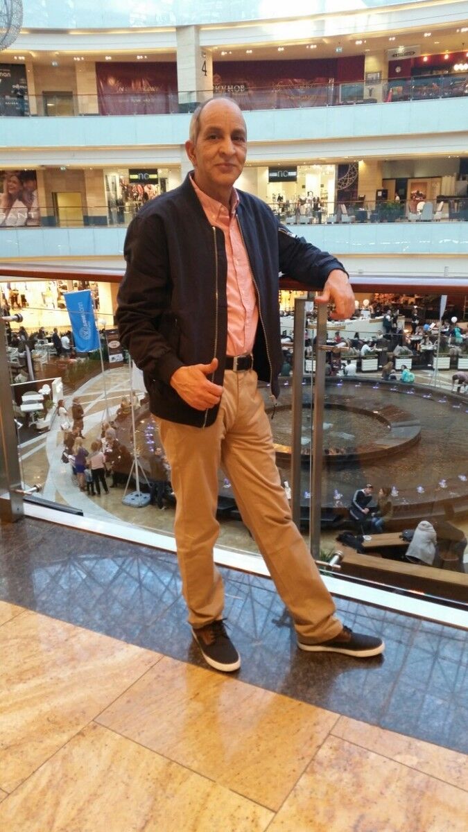  ,   Tarek, 50 ,   ,   , c 