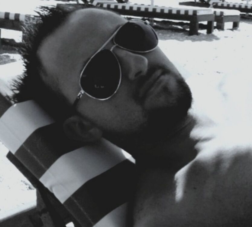  40629853  Emil, 39 ,    Akersberga