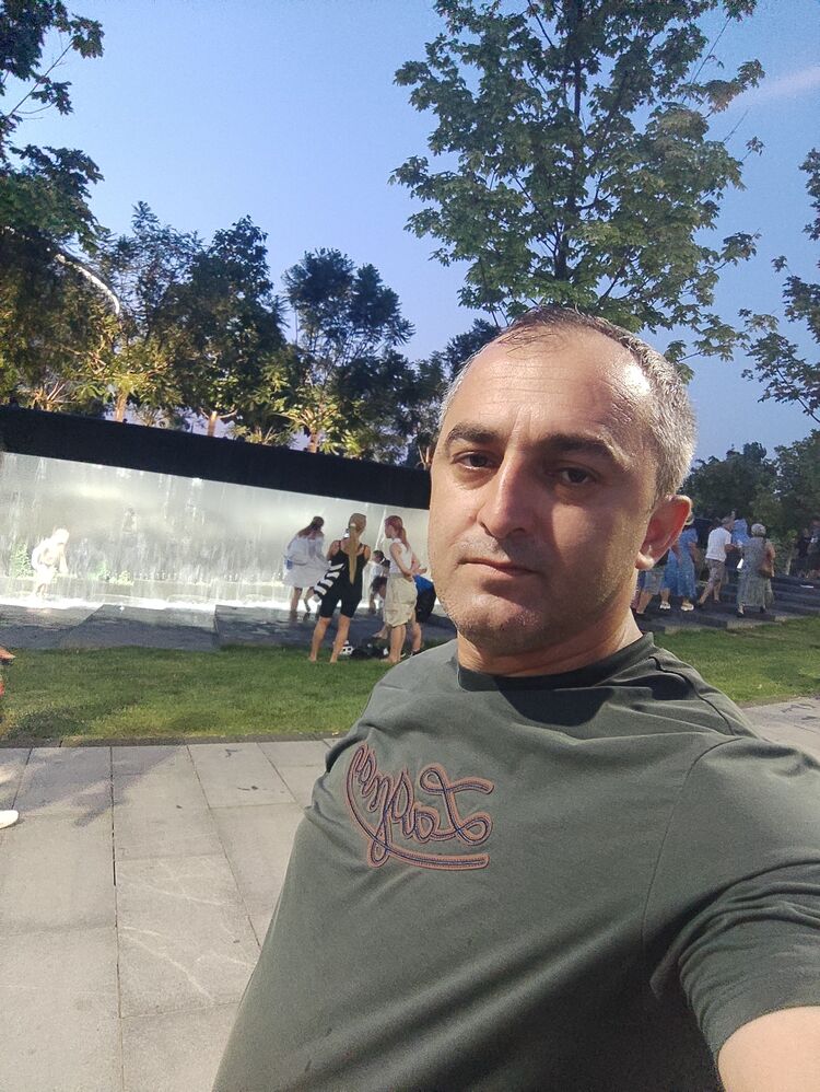  52576023  Erkin Akar, 39 ,    