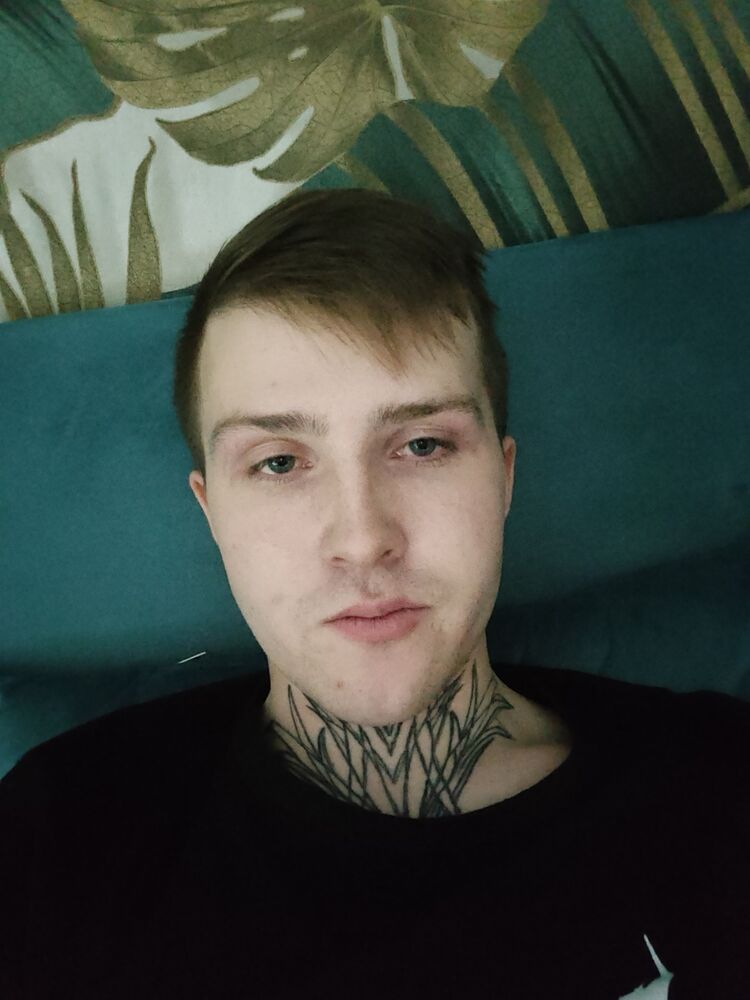  42867493  , 24 ,    