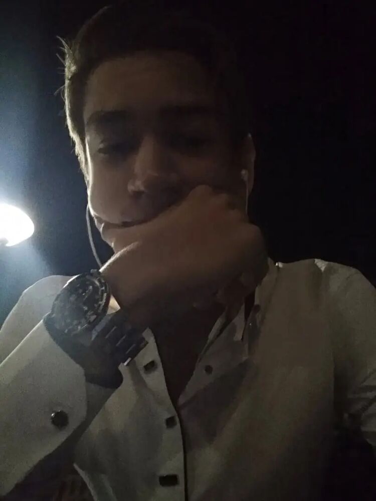  33495153  Mike, 24 ,    