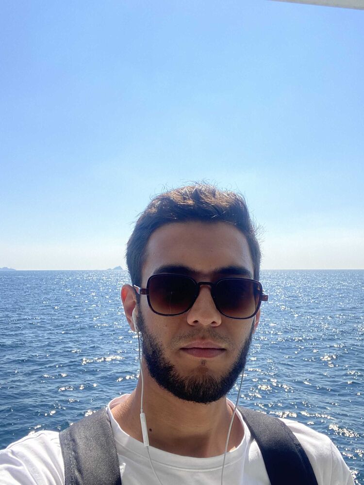  ,   Aziz, 28 ,     , c 