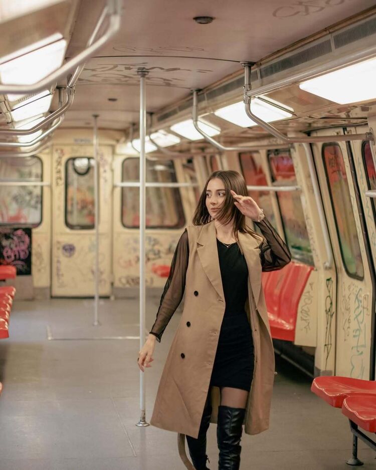  ,   Kristina, 28 ,     , c , 