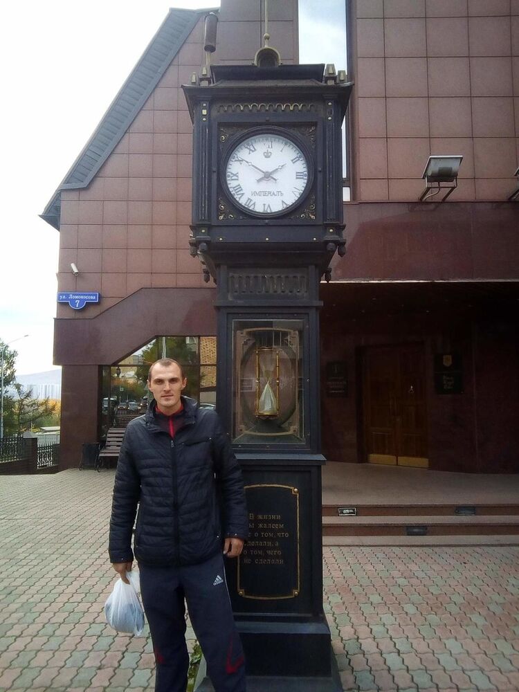  18546093  , 40 ,    