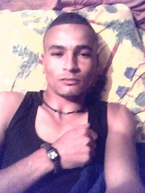  53450253  Salhisalhi, 35 ,    