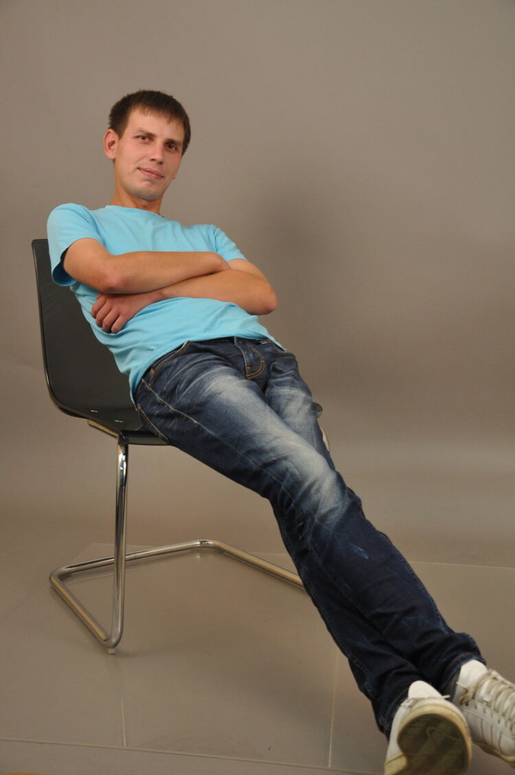  ,   Denis, 37 ,     , c 