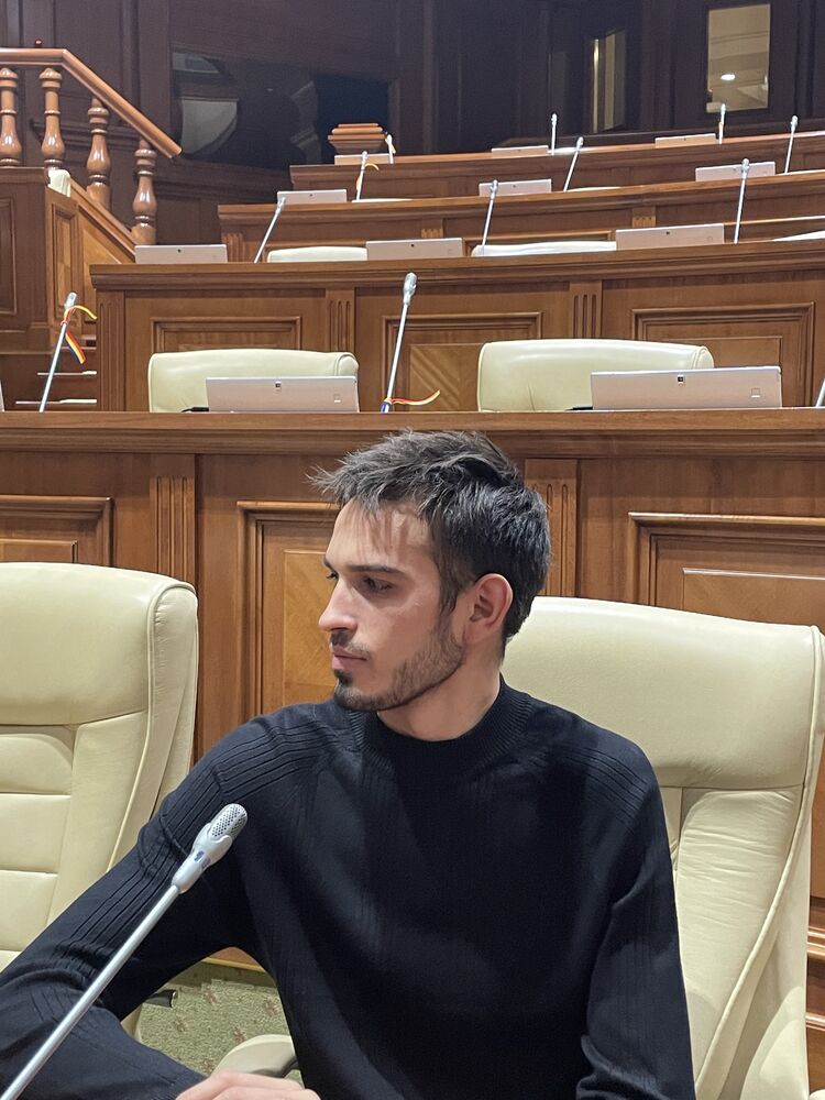 ���� 40270043 ����� Tudor, 23 ����, ���� ���������� � ��������