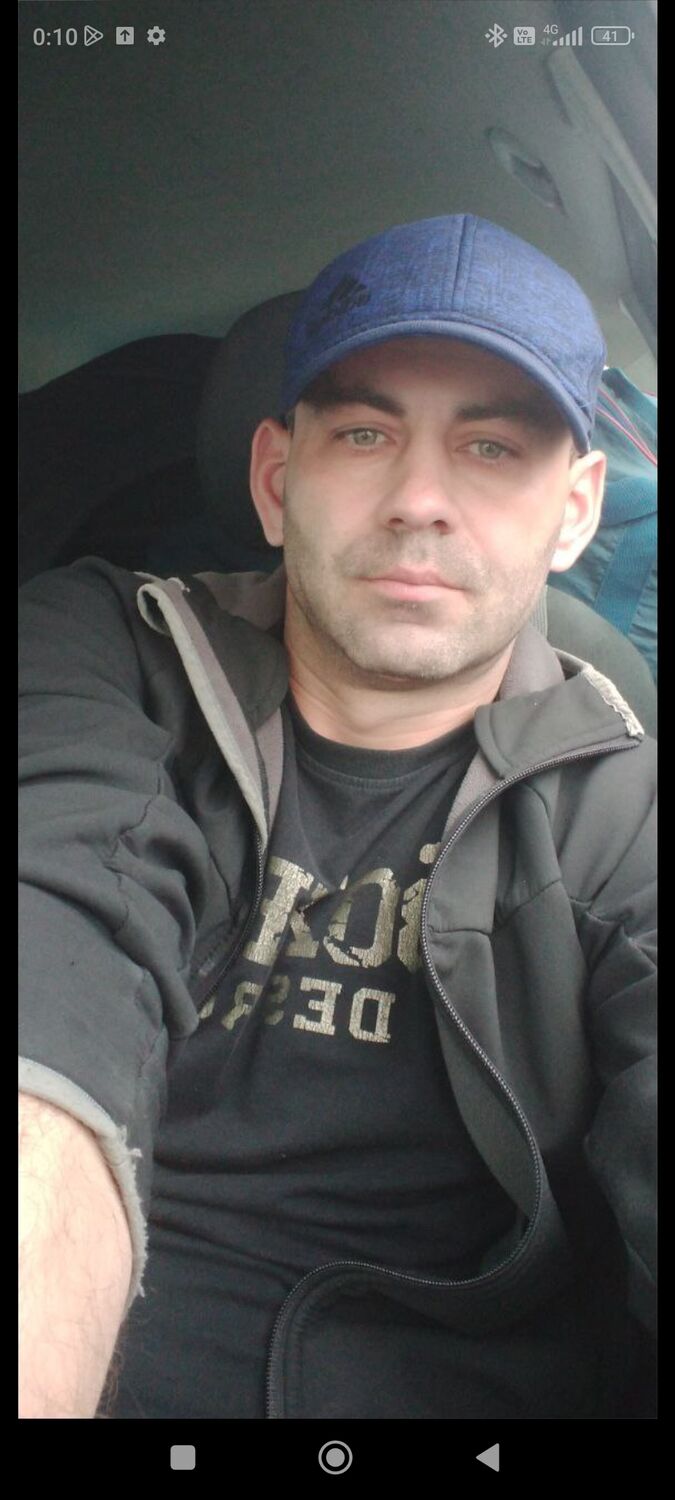  35223113  Vasyl, 37 ,    Kyje