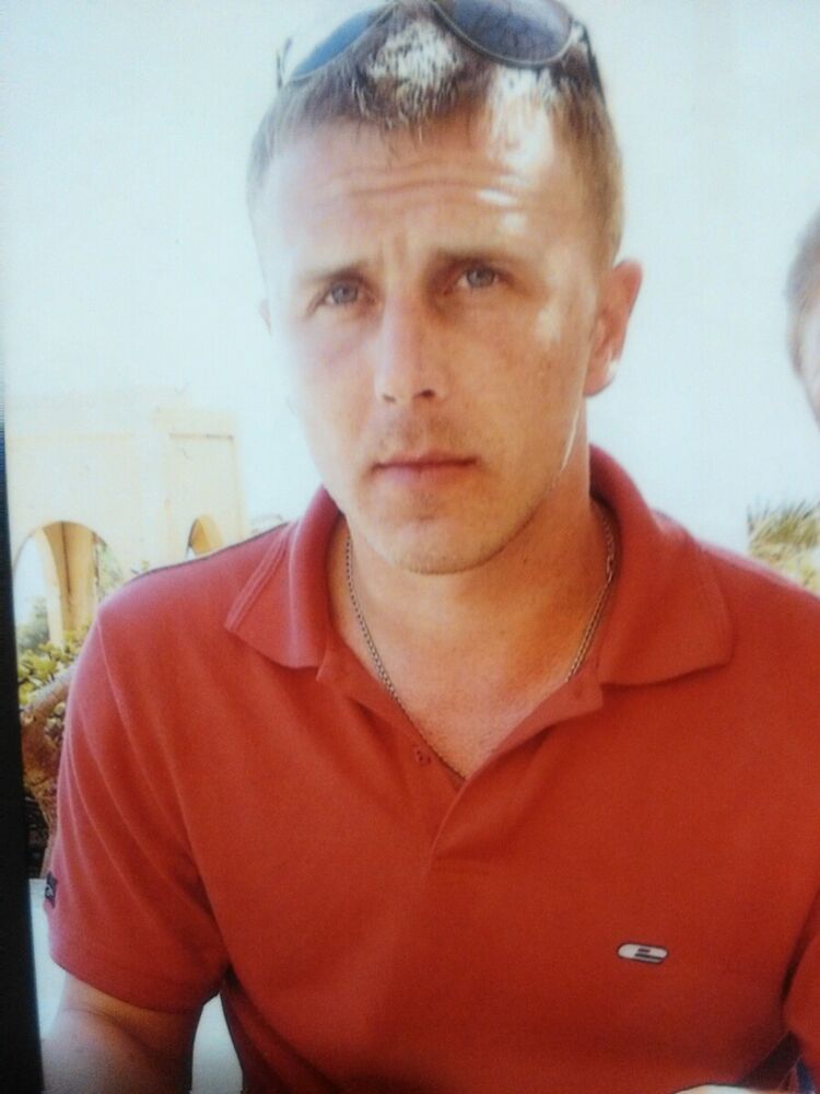  20891713  Igor, 39 ,    