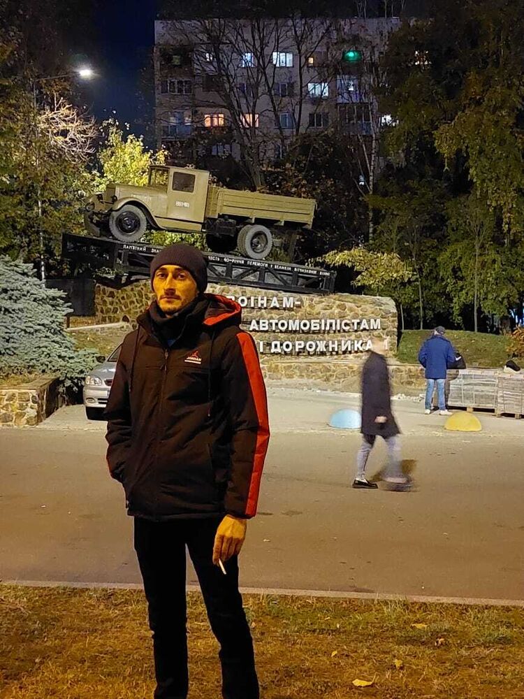  ,   Adil, 36 ,   ,   , c 