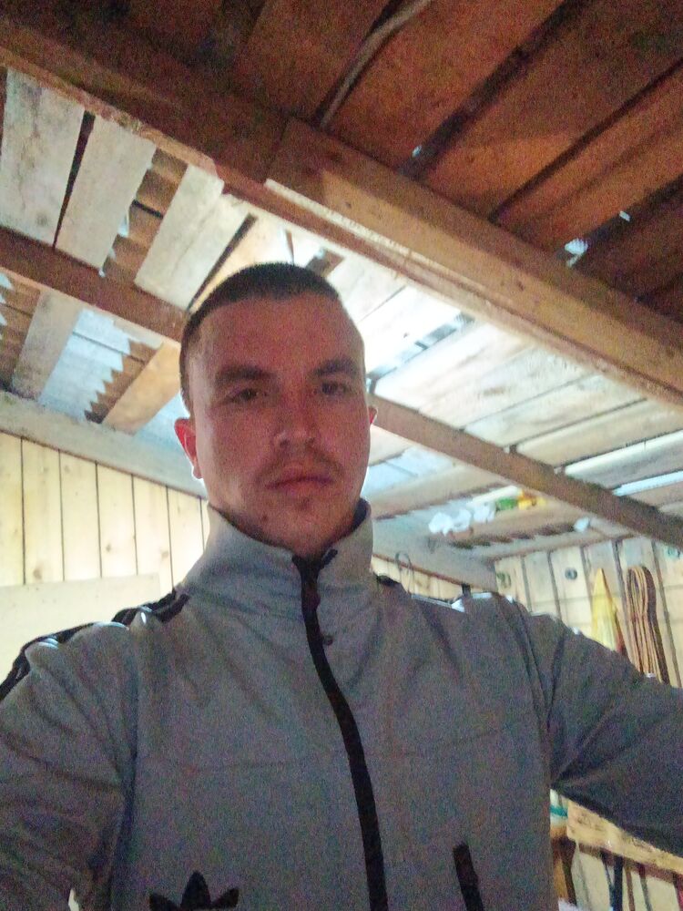  ,   Ivan, 27 ,   ,   
