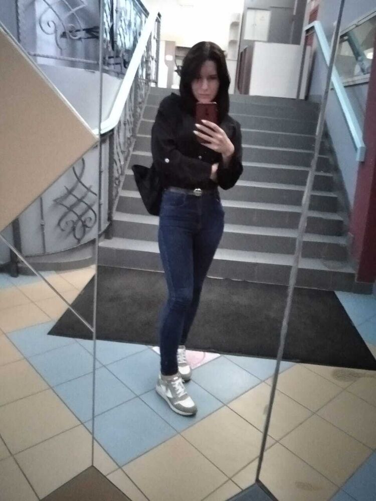  46899043  , 27 ,     
