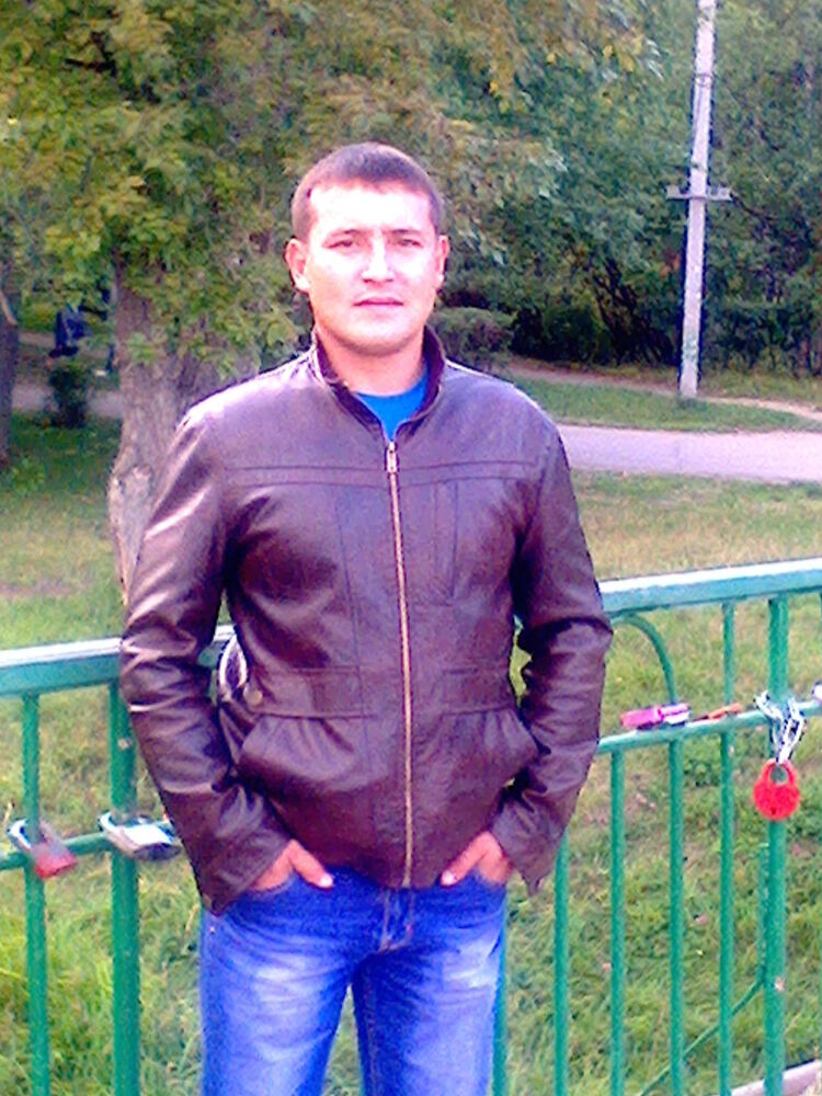  ,   Ruslan, 44 ,     , c 