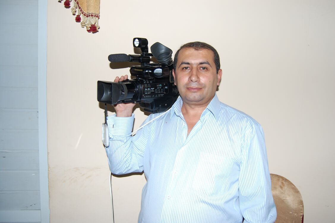  ,   Arzu, 52 ,     , c , 