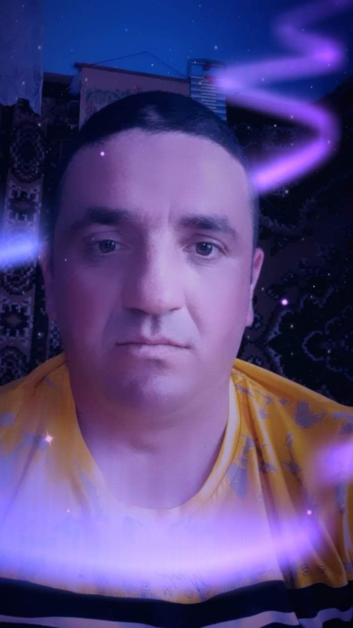  43586133  Igor, 42 ,    