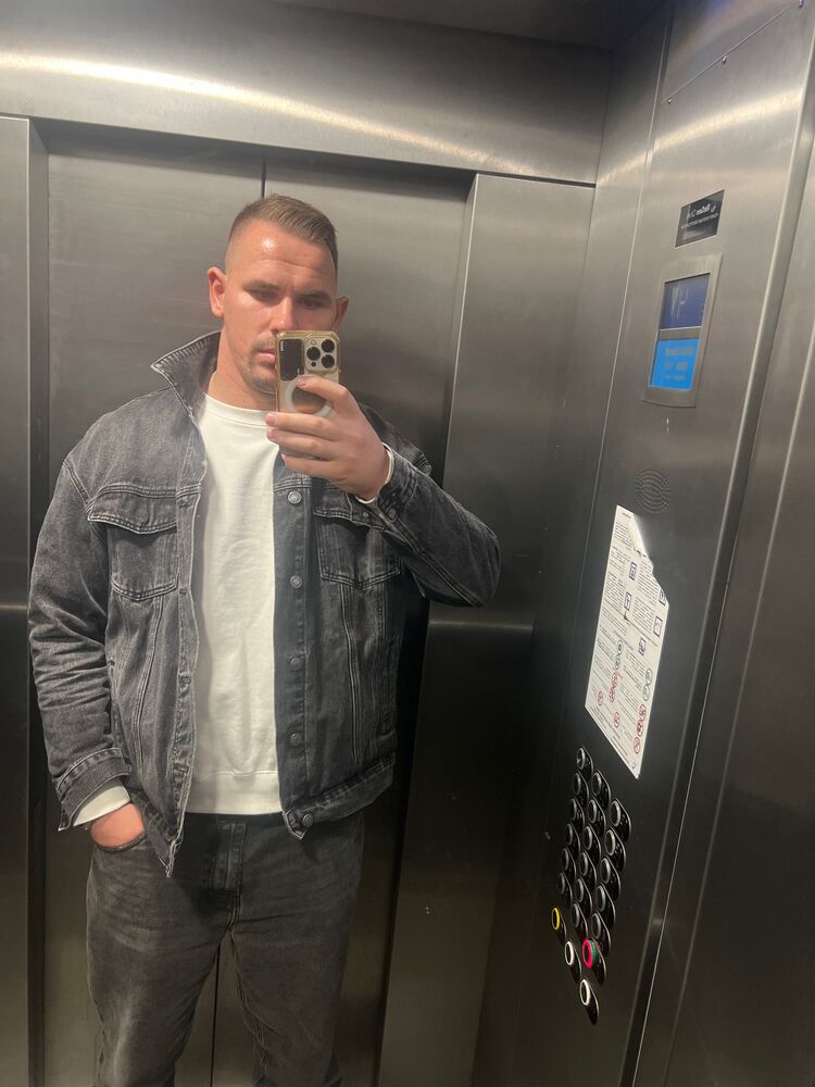  54053483  , 26 ,    -