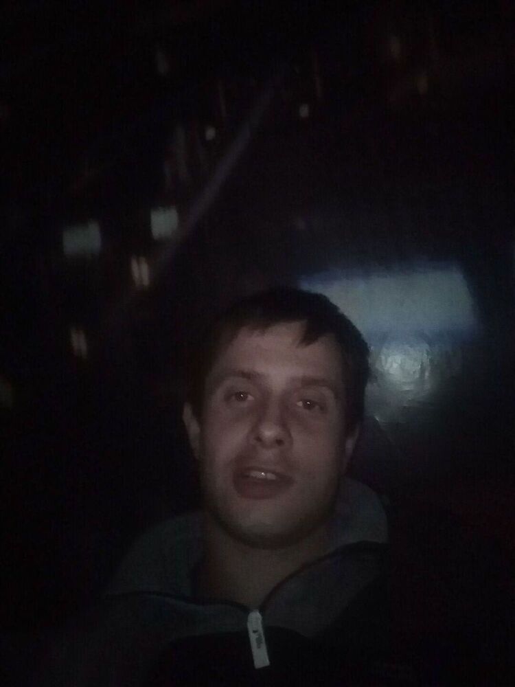  23178373  , 28 ,    