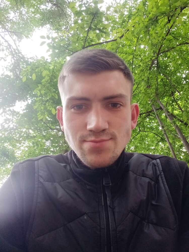  ,   Ivan, 21 ,   ,   