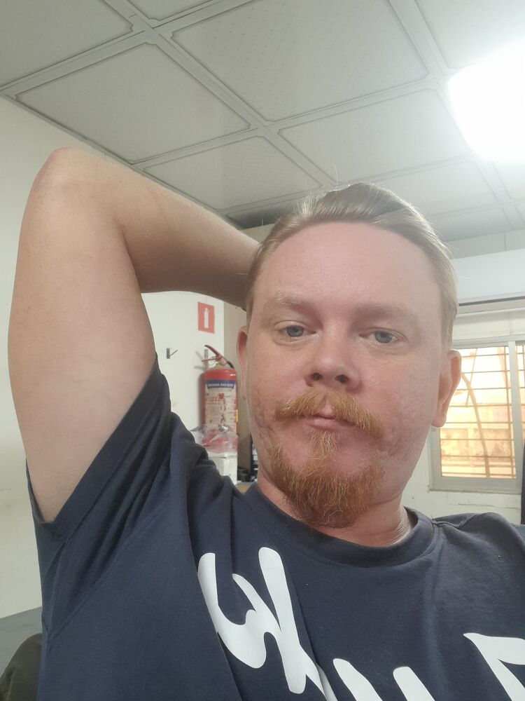  ,   Pavlikus, 37 ,   ,   , 