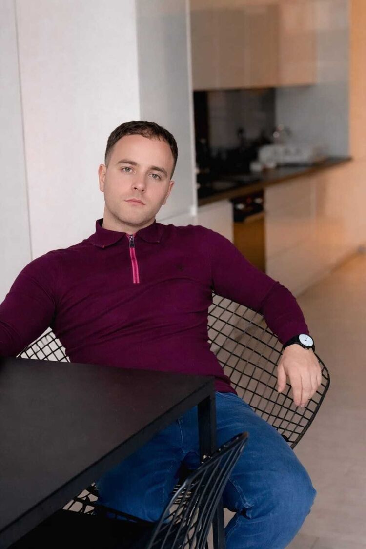 ���� 56002283 ������� Garik, 32 ����, ���� ���������� � Dortmund