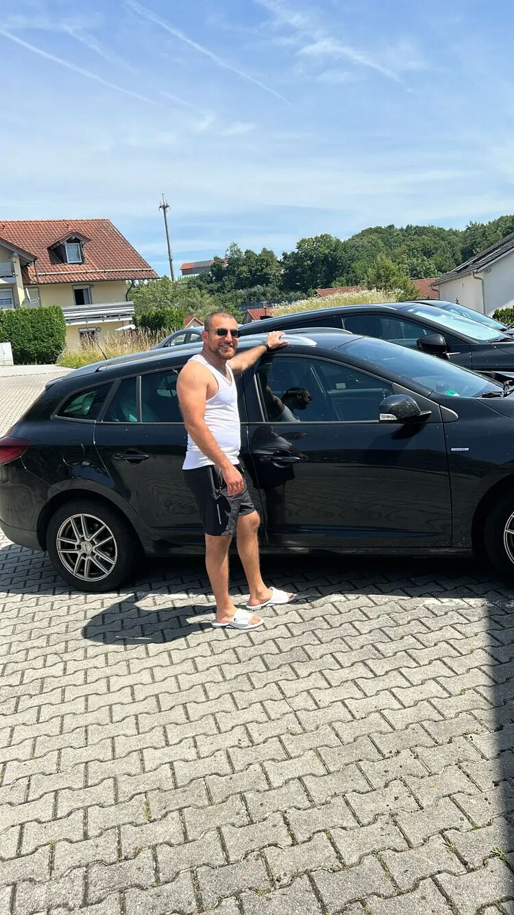  52794833  Alik, 28 ,    Nuernberg