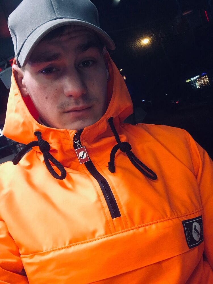  27067513  , 25 ,    -