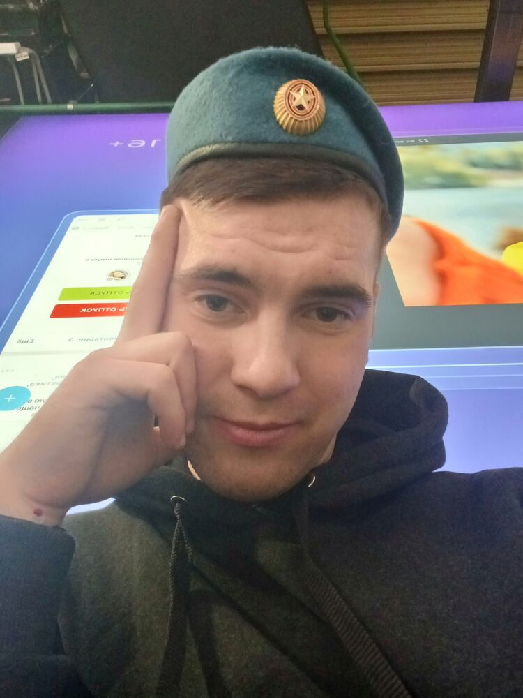  ,   Igor, 22 ,   ,   