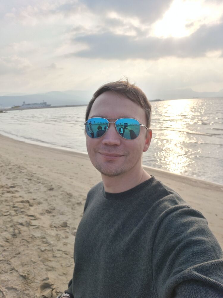  ,   Mikhail, 38 ,   ,   , 