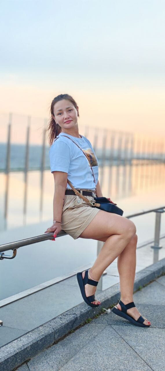  54272893  Iren, 37 ,    