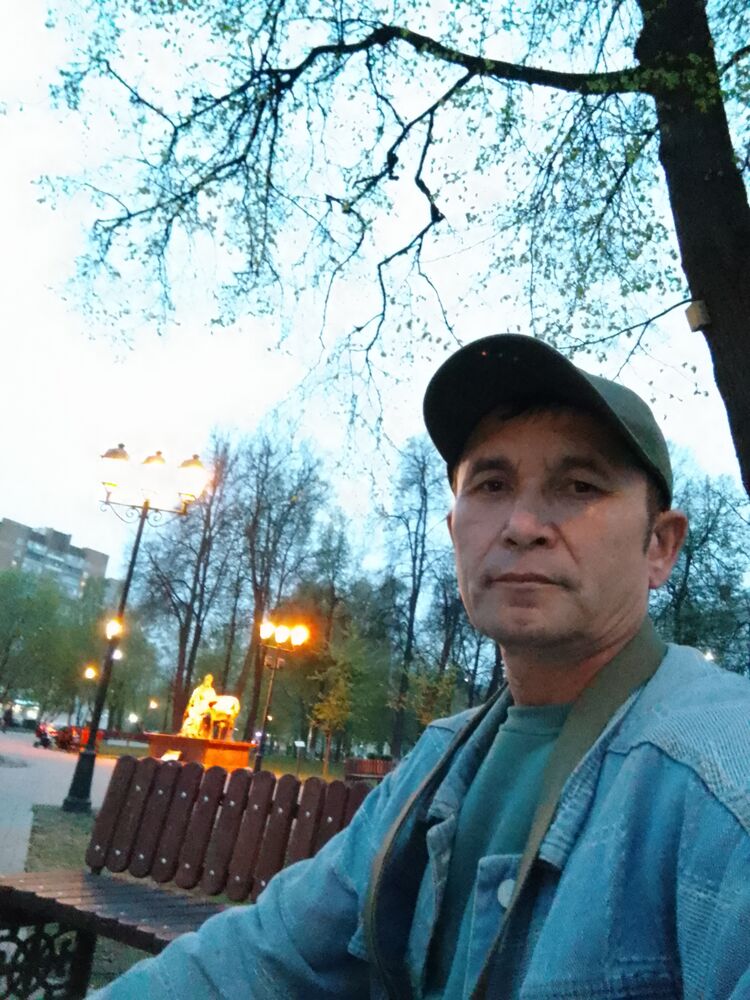  49681663  Muhamed, 52 ,    
