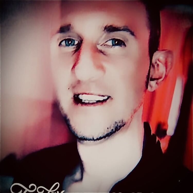  24348613  Daniel, 37 ,    Ramat Gan