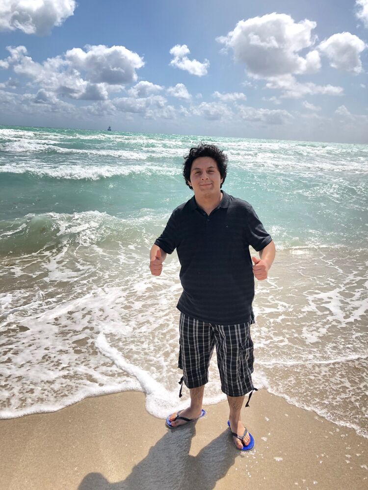  ,   Denis, 31 ,   ,   , c 