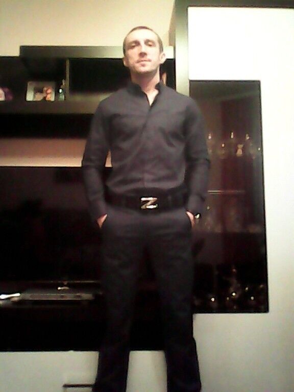  11200203  ALEKSANDER, 44 ,    