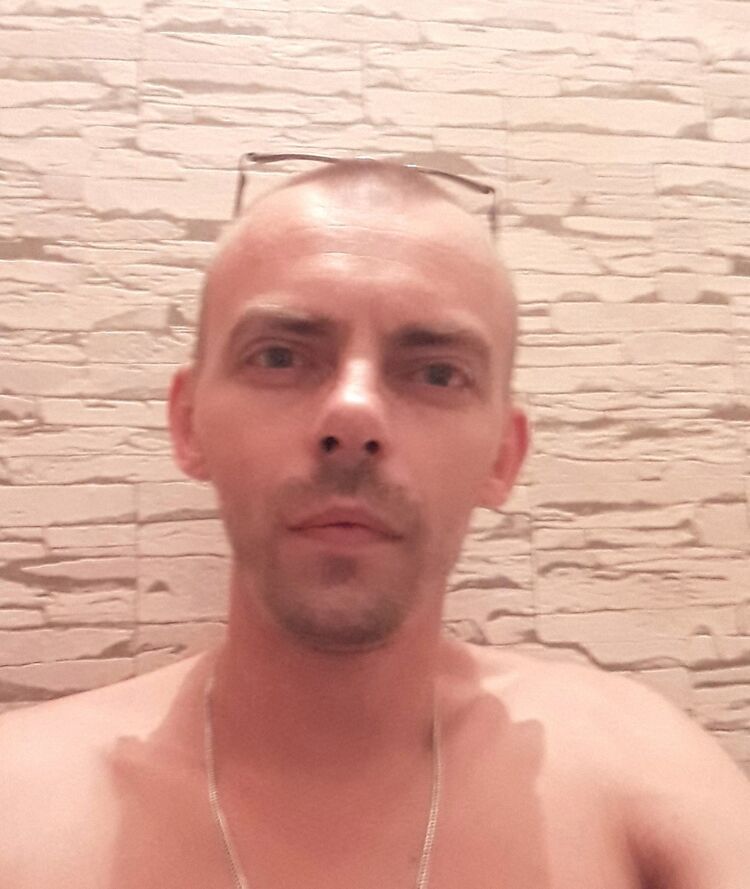  13679023  , 45 ,     