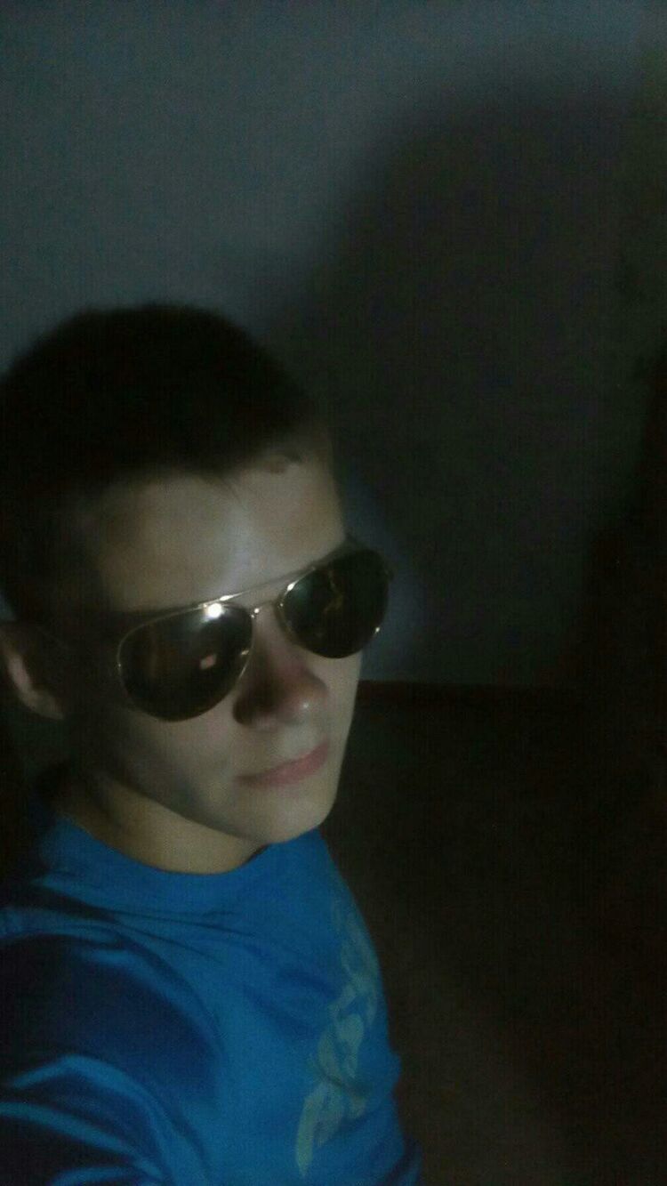  42215033  , 28 ,    