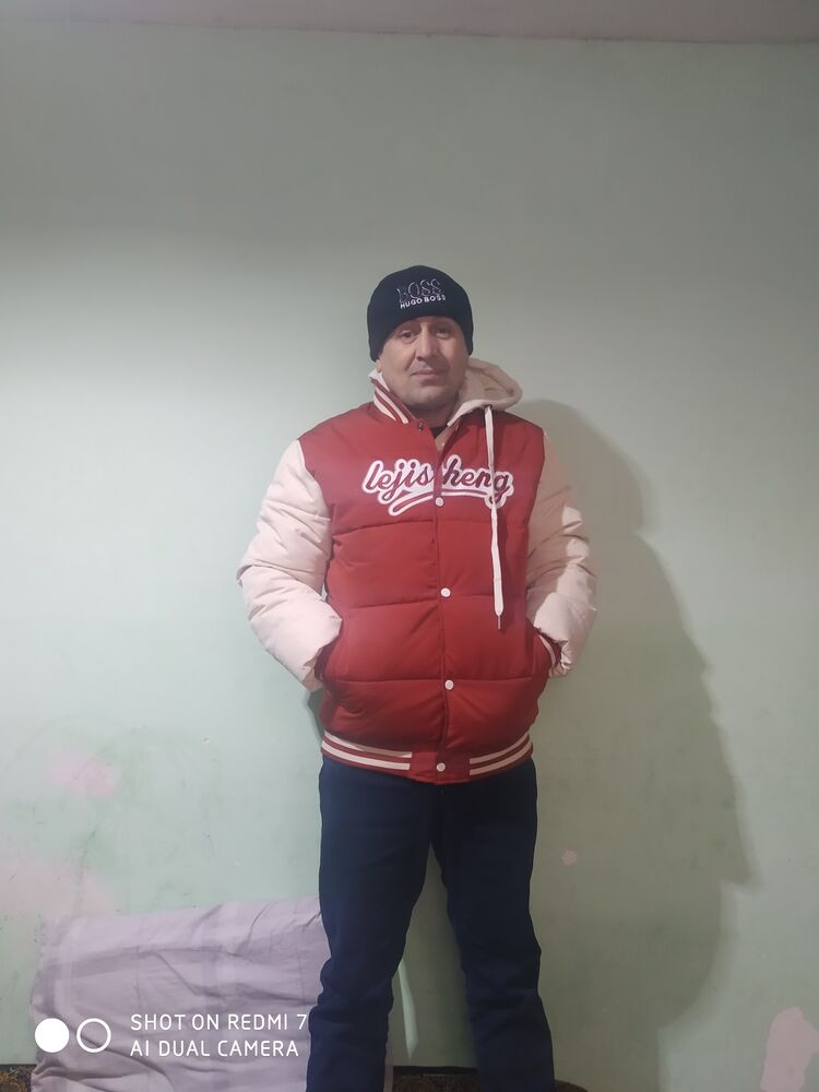  47434253  , 37 ,    