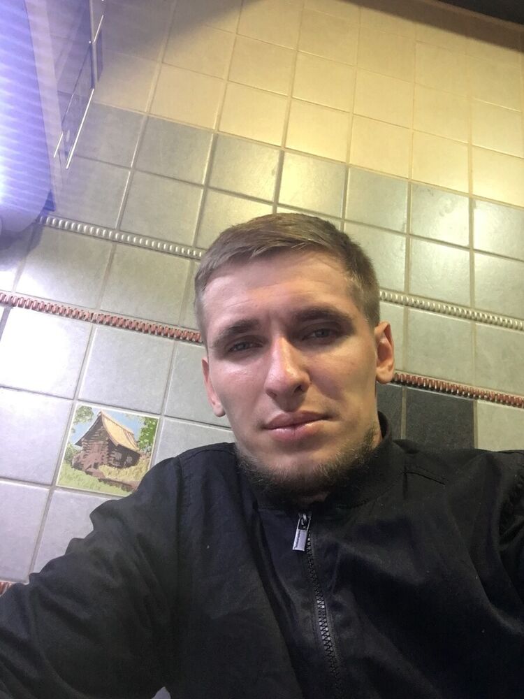 22027173  , 31 ,    