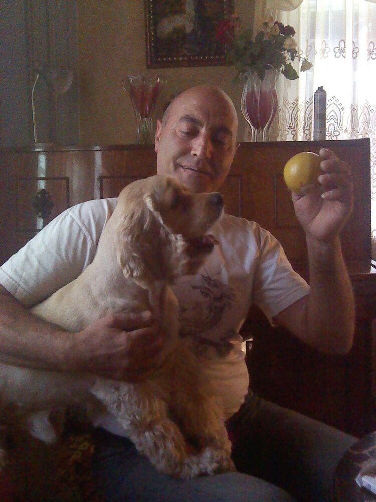  9998483  Artak, 59 ,    