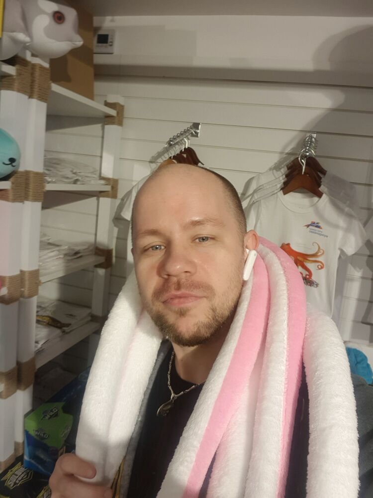  50760903  Truman, 34 ,    