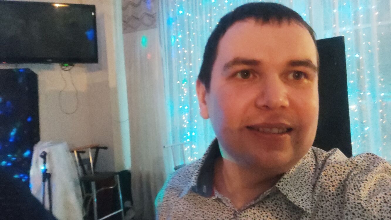  39781063  Vadim, 32 ,    