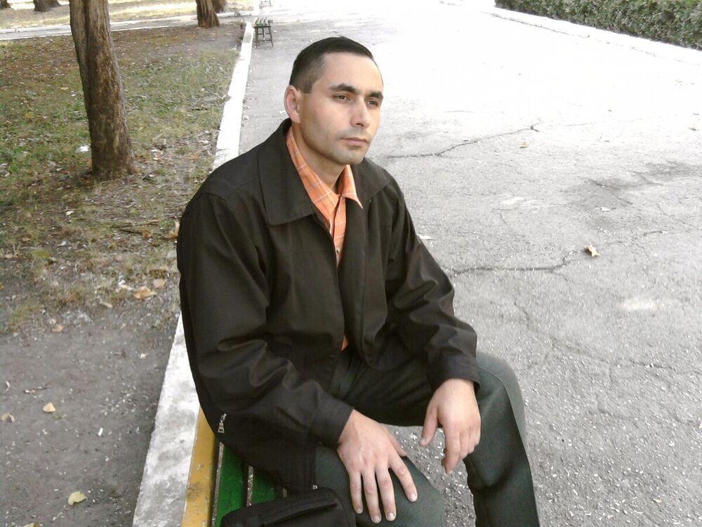  ,   Sergiu, 46 ,   ,   , c 