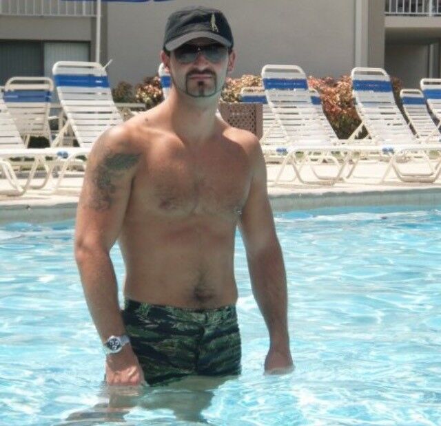  ,   Ricardo, 40 ,   ,   , c , 