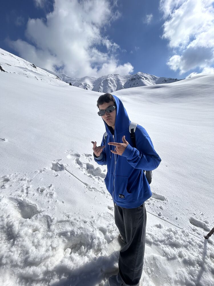  51069163  Alihan, 19 ,    