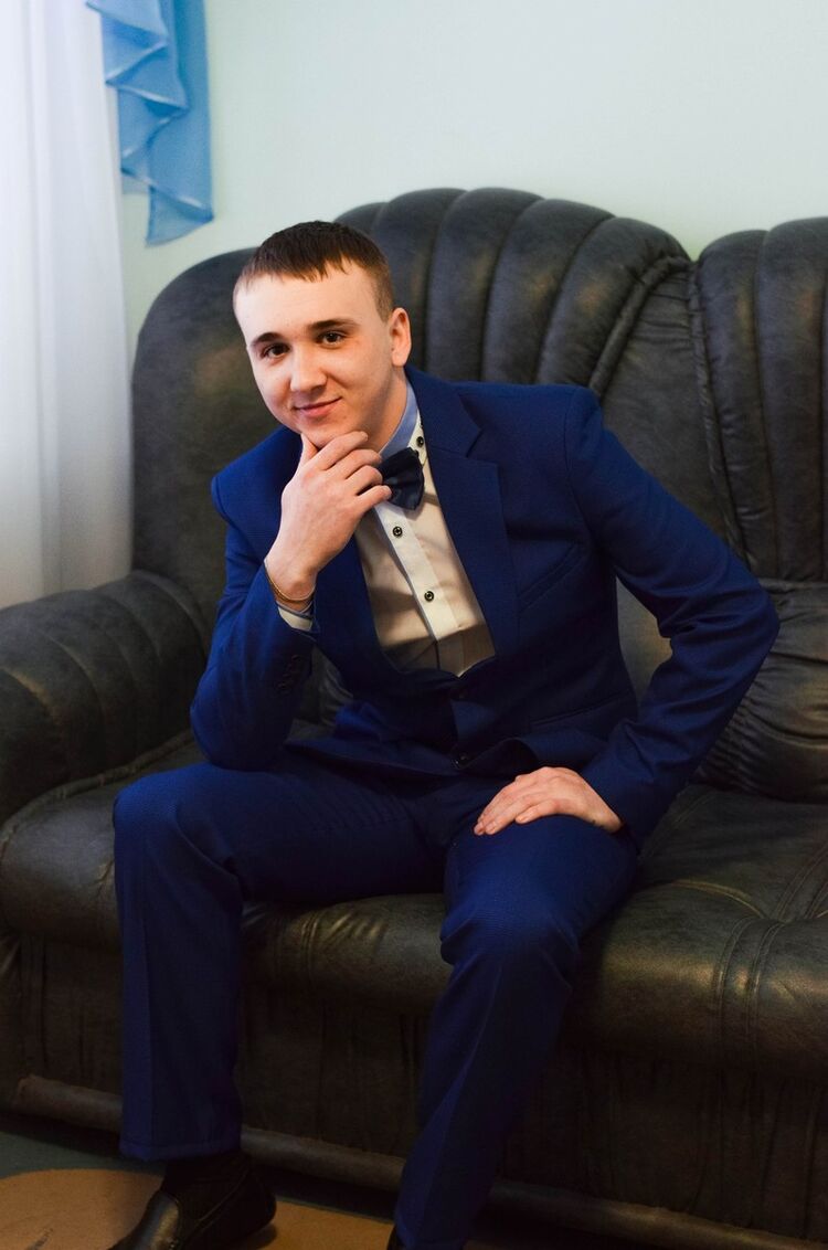  ,   Kirill, 27 ,   