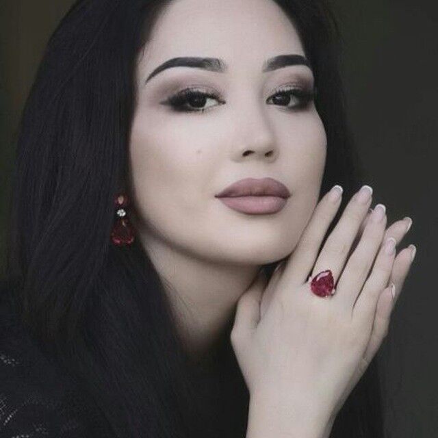  ,   Maxfuza, 32 ,   