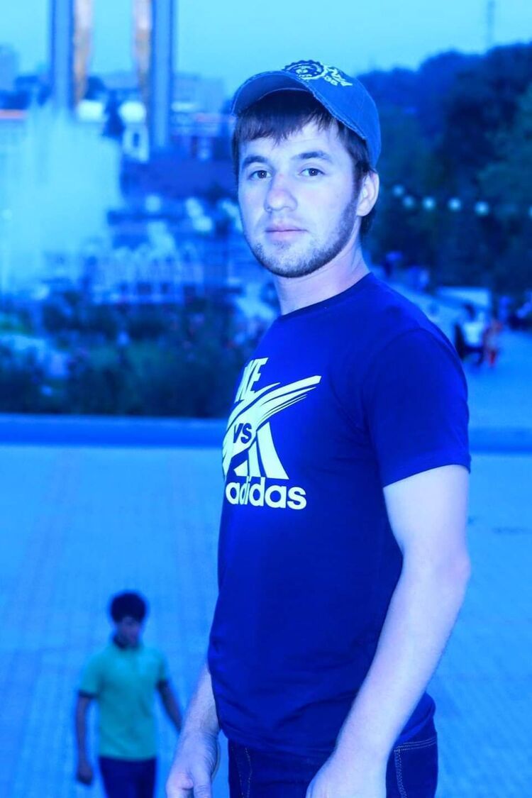  ,   Idris, 33 ,   ,   , 