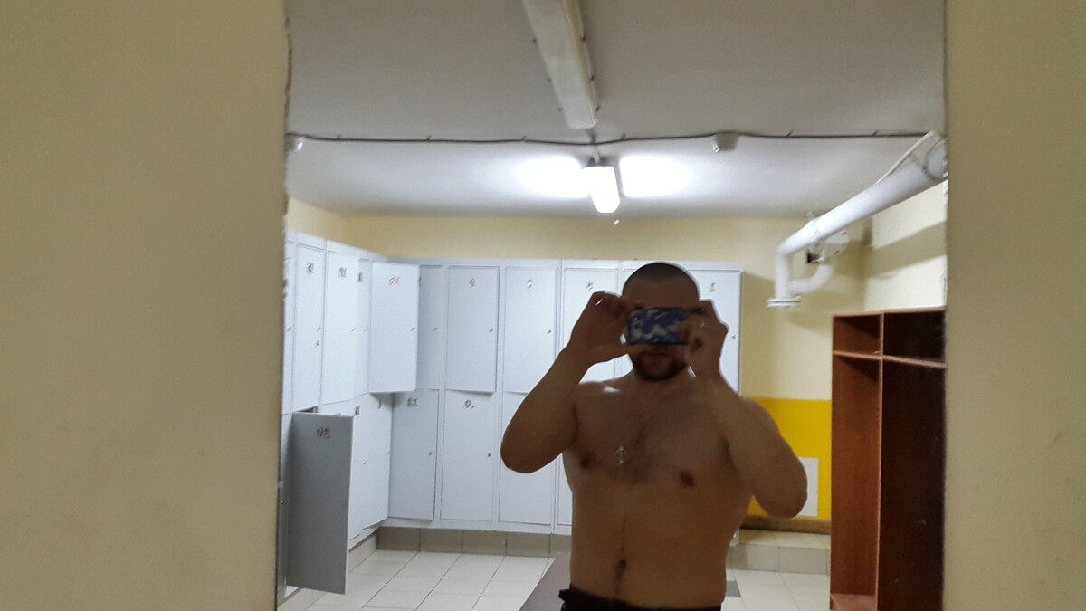  ,   Vlad, 45 ,   