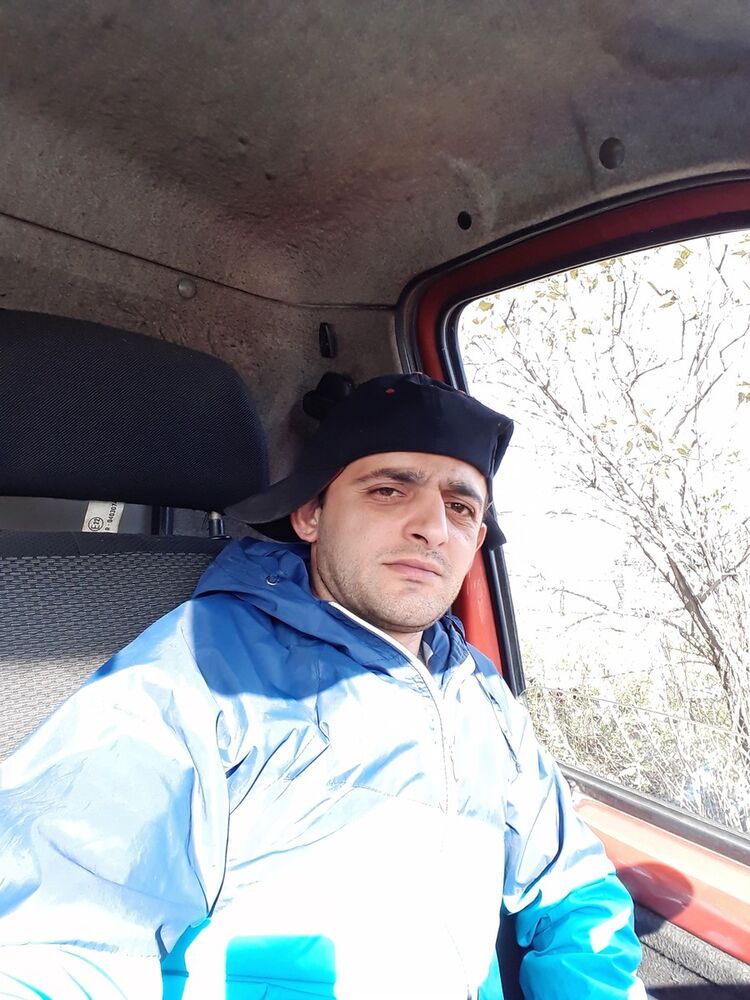  ,   Coco, 35 ,   ,   , c 