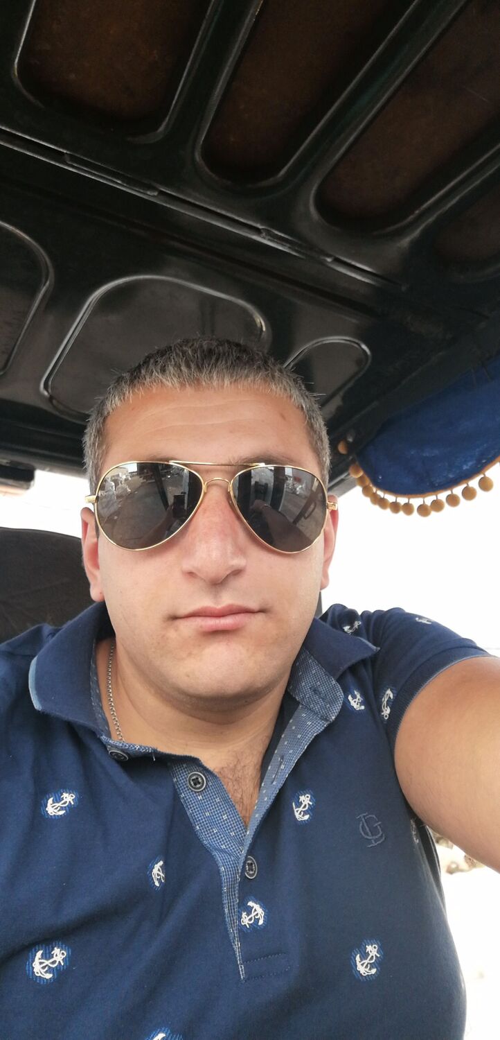  ,   Zorik, 32 ,   ,   